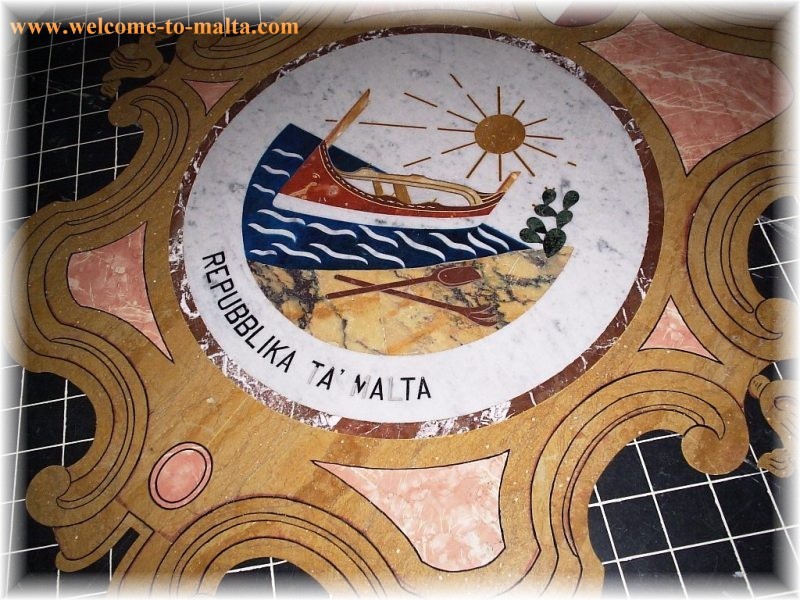 първият герб на Малта